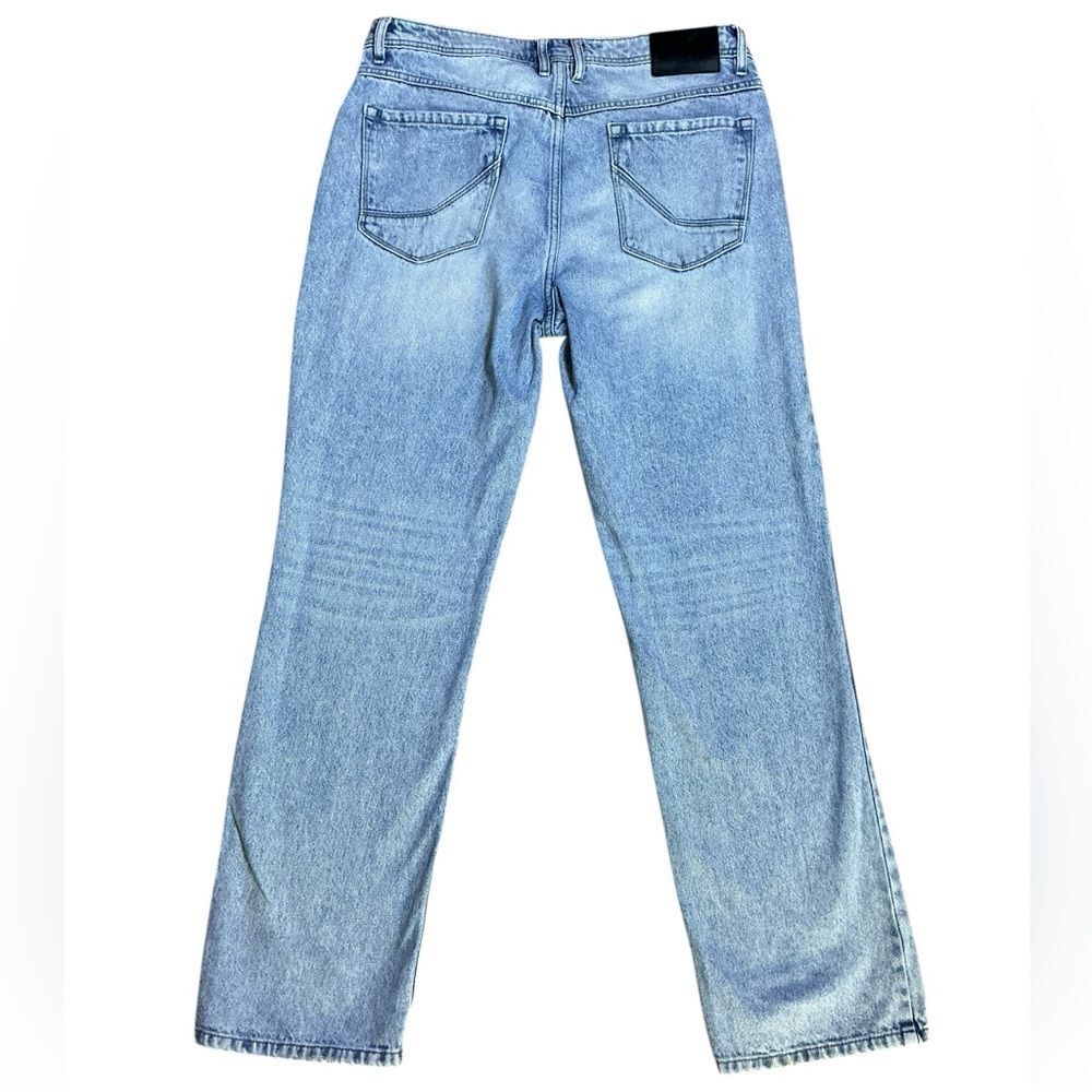Empyre Light Wash Straight Leg Jeans Size 32 Distressed - Picture 2 of 5